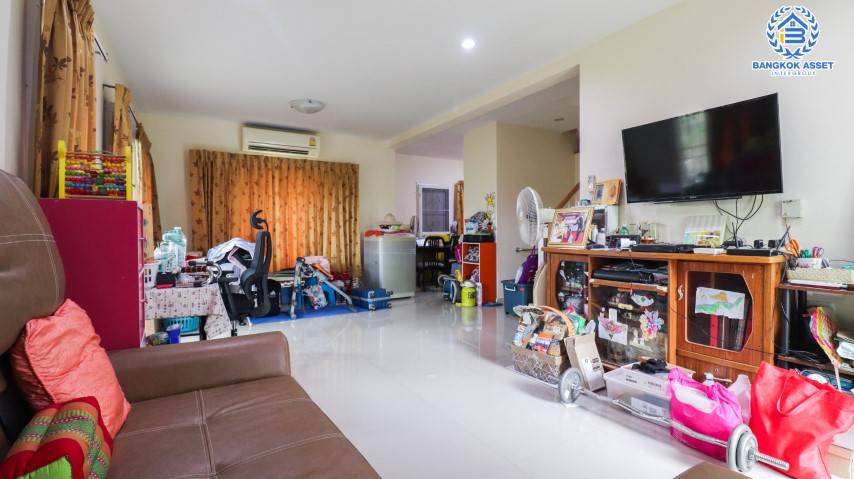 *****บ้านแฝดมือสองนนทบุรี ม.ภัสสร39 พระราม5-สิรินธร #หลังมุม เนื้อที่เยอะถึง 46.7 ตร.ว. ฟังก์ชัน 3 ห้องนอน 2 ห้องน้ำ 2 ที่จอดรถ บ้านสวยพร้อมอยู่ แถมฟรี! 4 เครื่องปรับอากาศ บนทำเลเยี่ยม เพียง 20 นาทีก็ถึงรถไฟฟ้าสายสีม่วง "สถานีแยกติวานนท์" และทางด่วน "ศรีรัช"